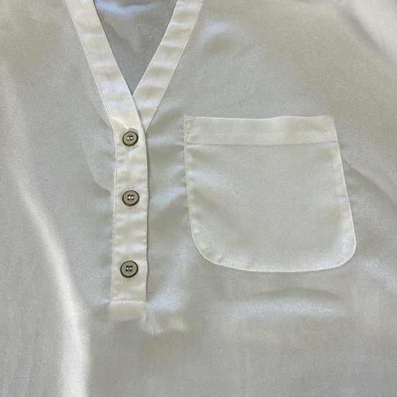 New York & Company Cream Cap Sleeve Blouse - Women’s Size S - Picture 7 of 7